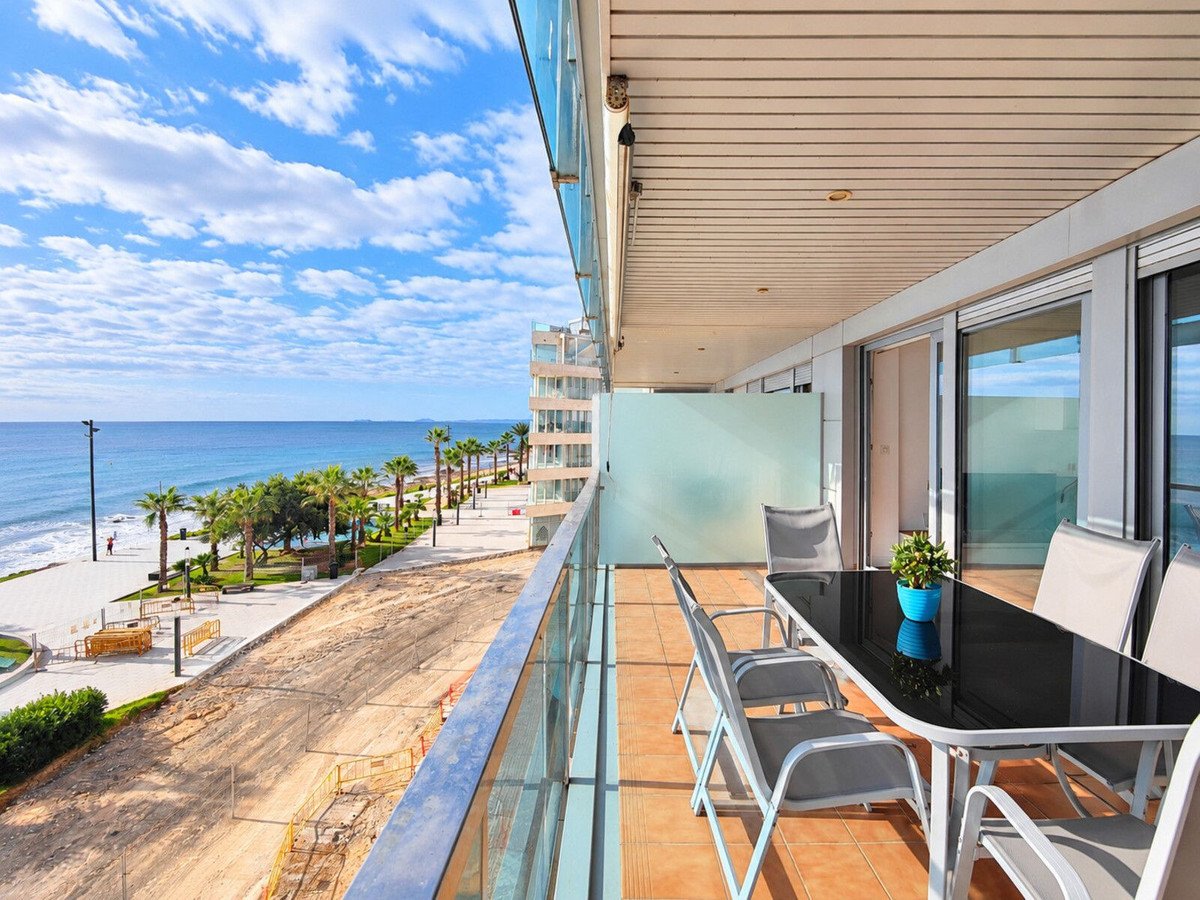 3 Bed Middle Floor Apartment in Playa Del Cura