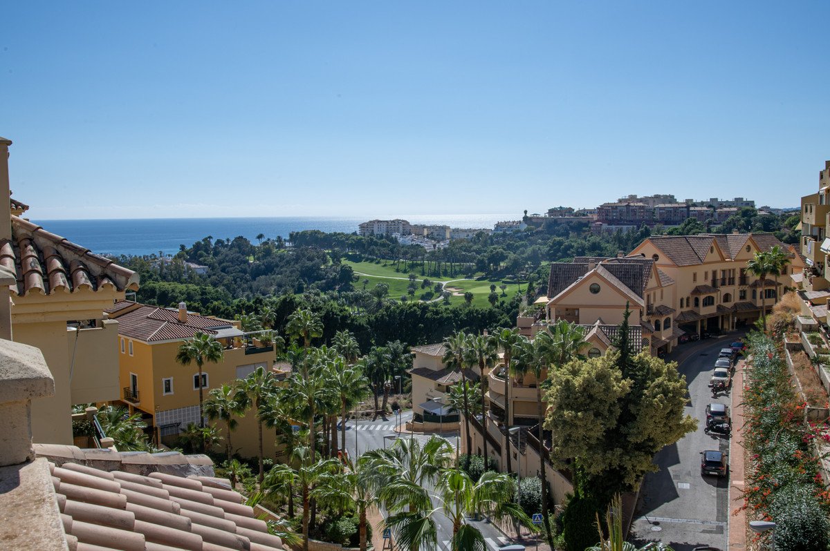 3 Bed Penthouse Duplex in Torrequebrada