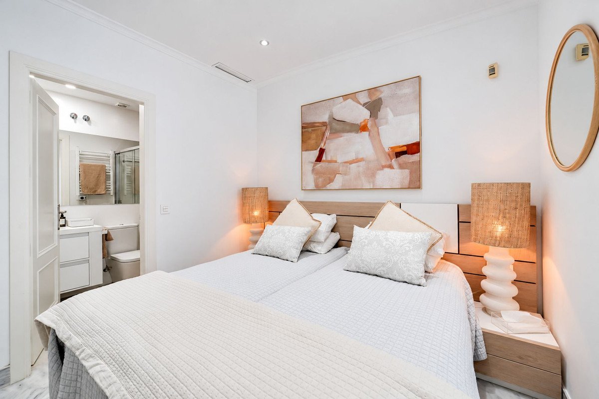2 Bed Ground Floor Apartment in Elviria