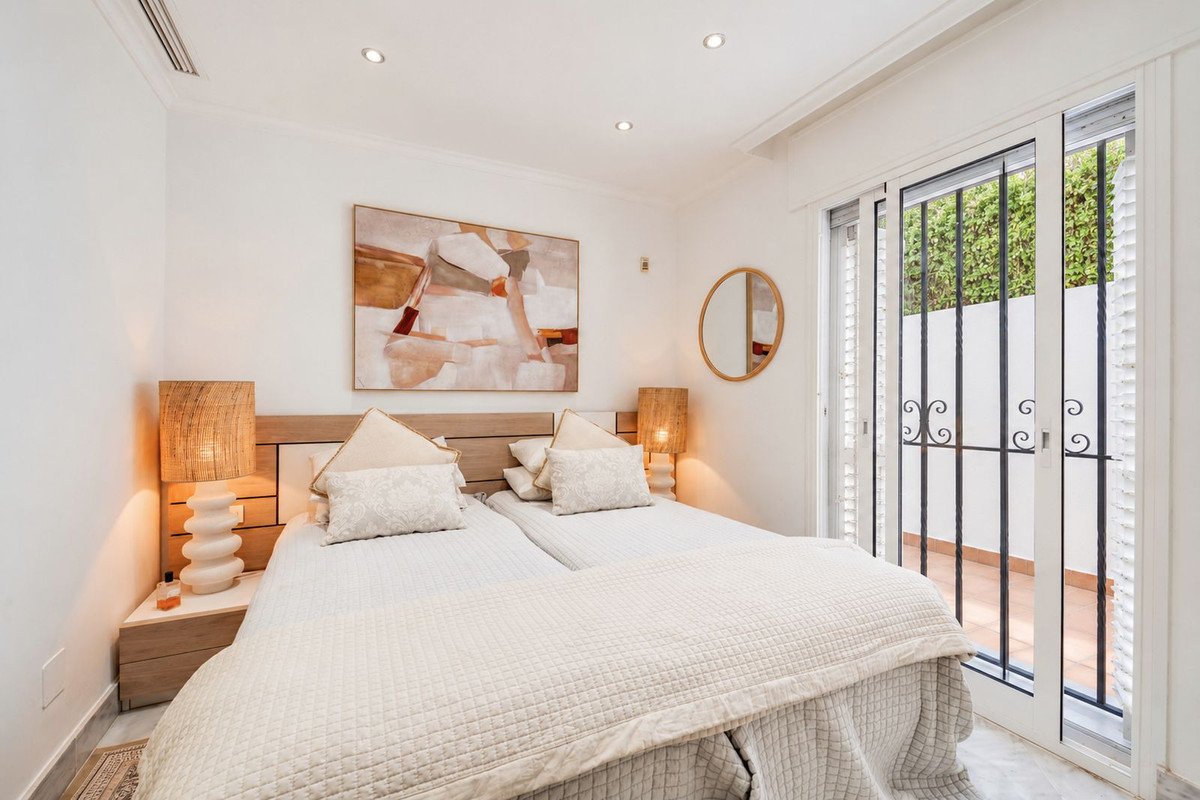 2 Bed Ground Floor Apartment in Elviria