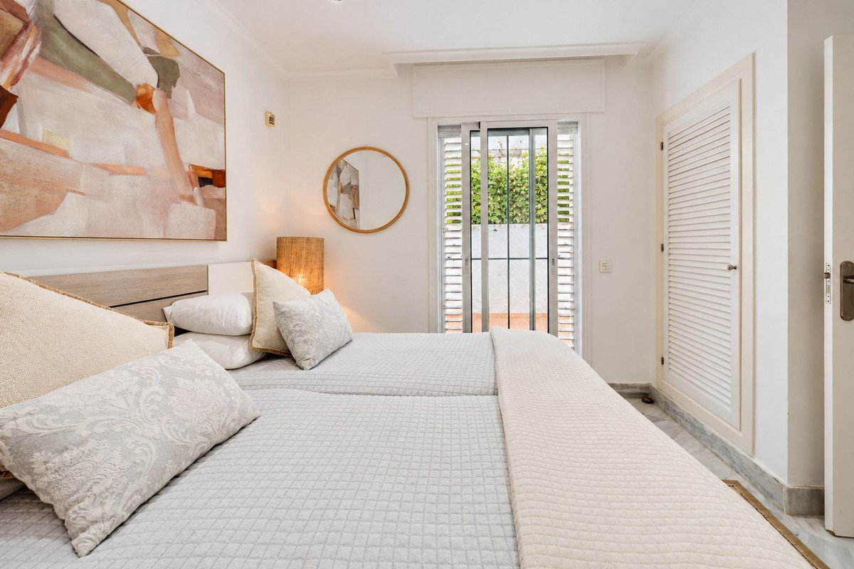 2 Bed Ground Floor Apartment in Elviria