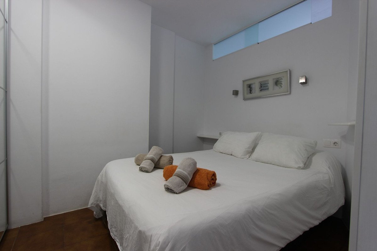 1 Bed Middle Floor Apartment in Puerto Banús