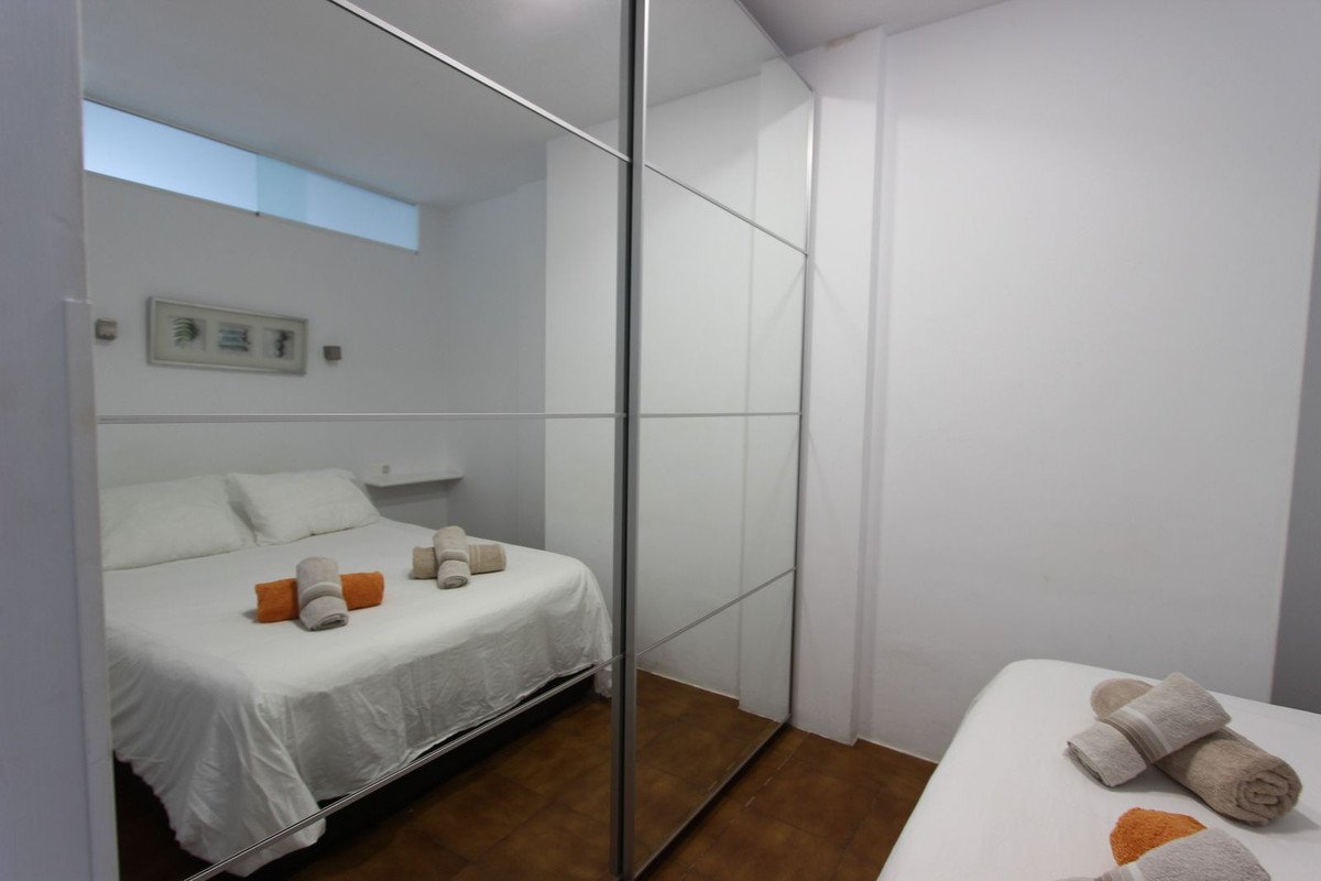 1 Bed Middle Floor Apartment in Puerto Banús