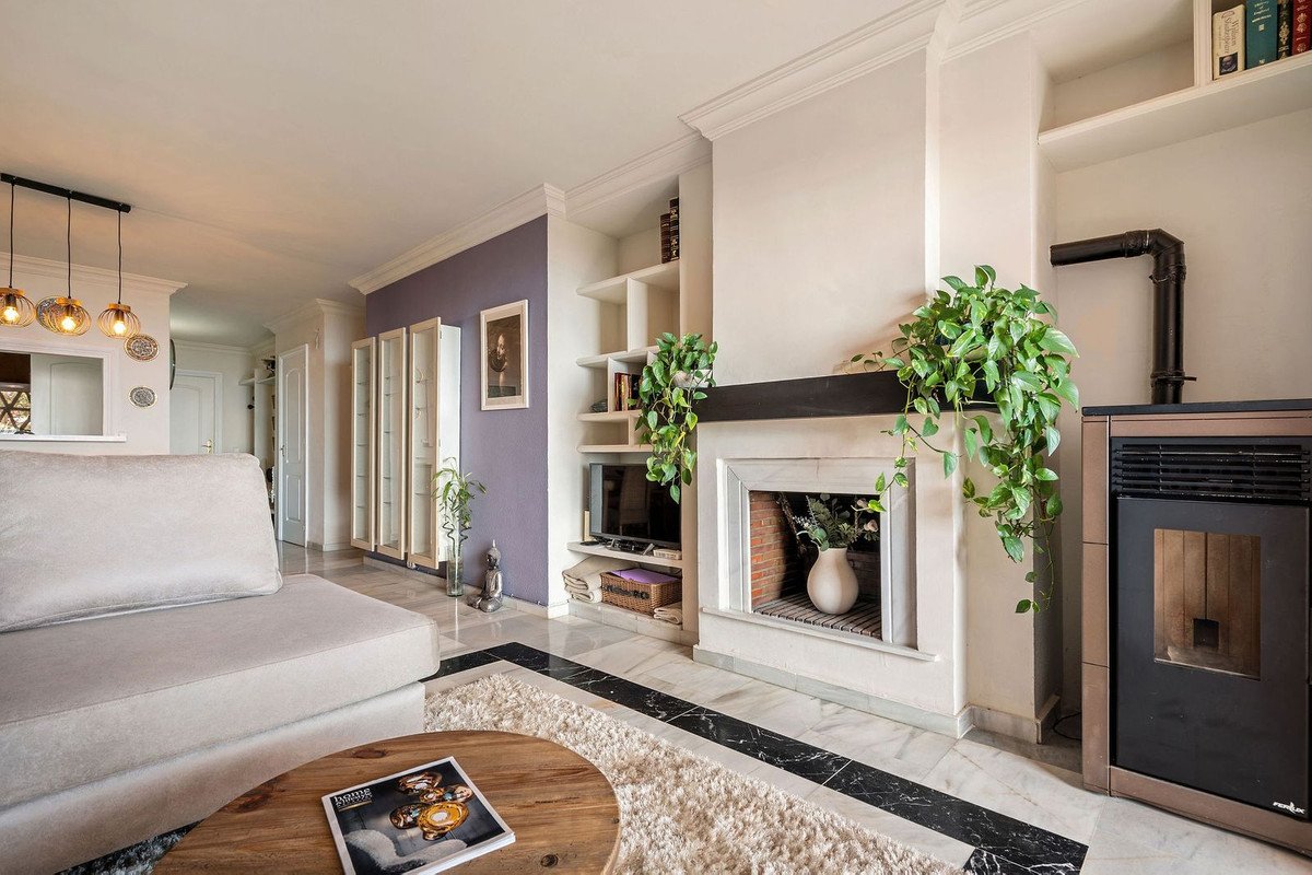 2 Bed Ground Floor Apartment in Calahonda
