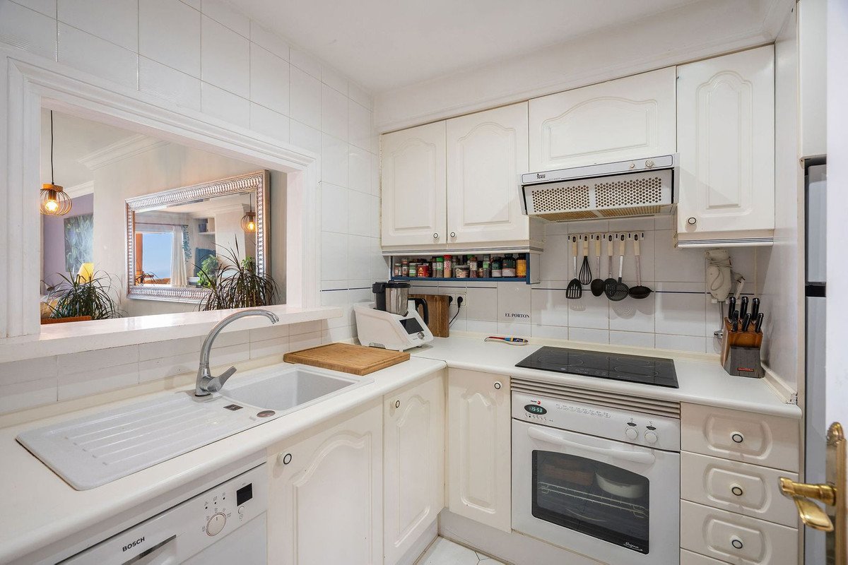 2 Bed Ground Floor Apartment in Calahonda
