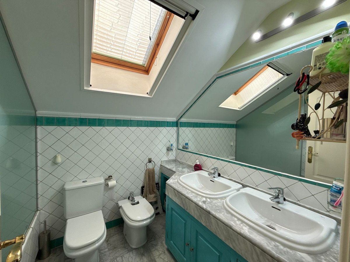 4 Bed Townhouse in Bahía de Marbella