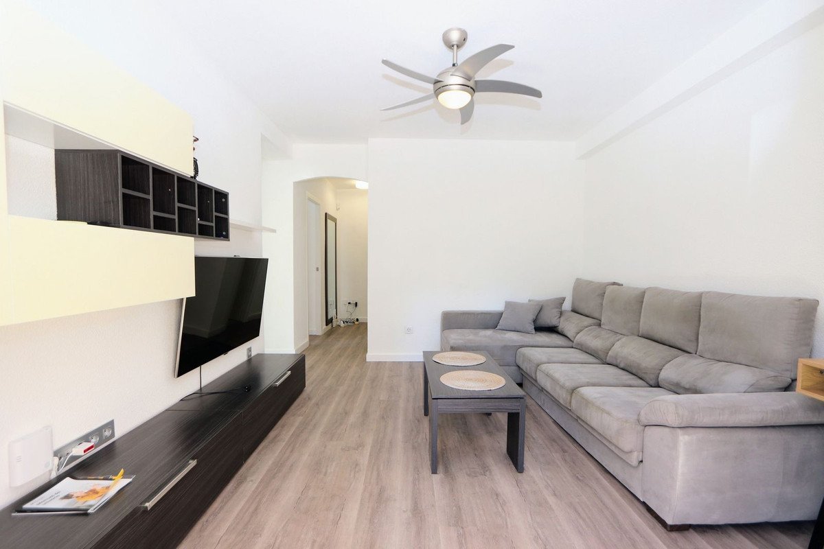 2 Bed Middle Floor Apartment in Punta Prima