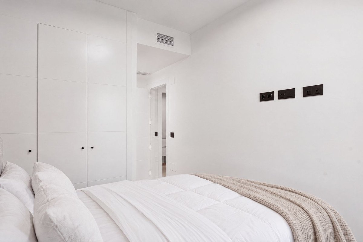 2 Bed Middle Floor Apartment in Los Pacos