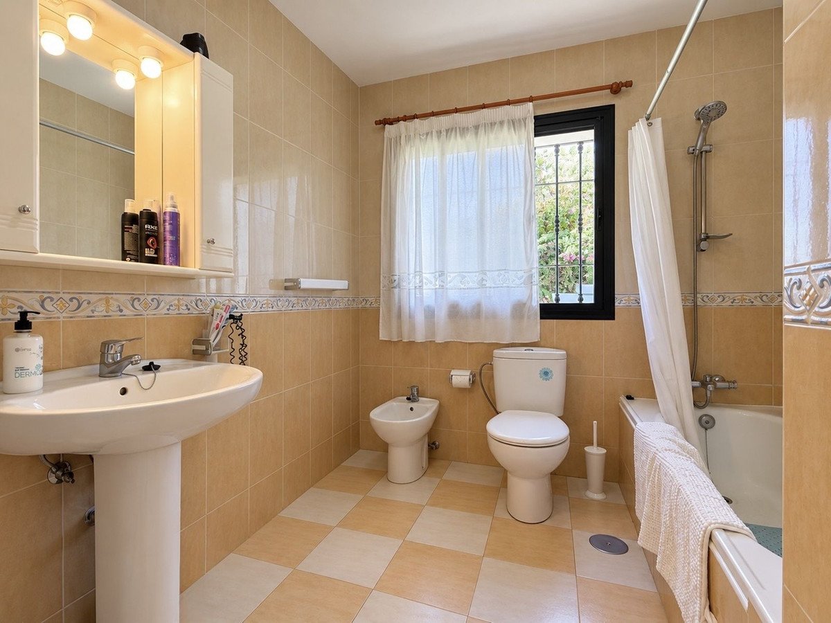 3 Bed Detached Villa in Calahonda