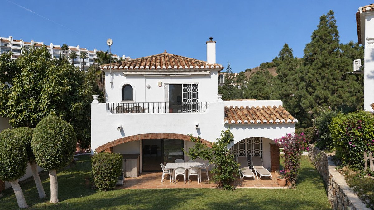 3 Bed Detached Villa in Calahonda
