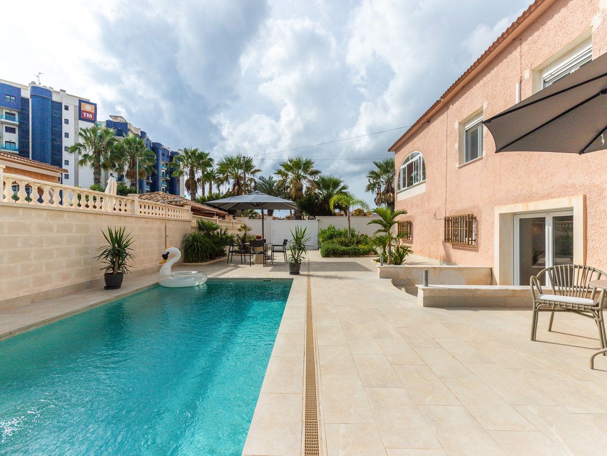 3 Bed Semi-Detached House in Punta Prima