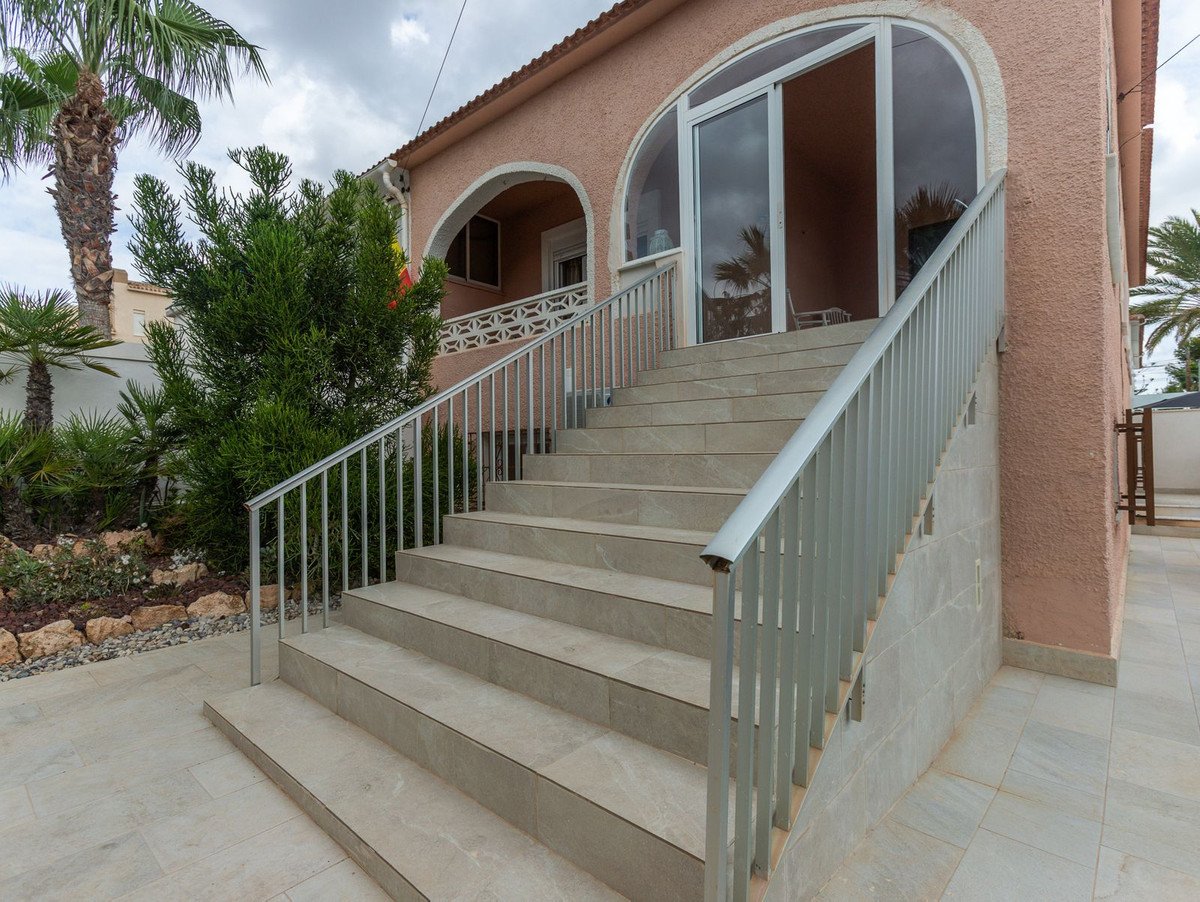 3 Bed Semi-Detached House in Punta Prima