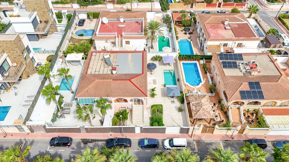 3 Bed Semi-Detached House in Punta Prima