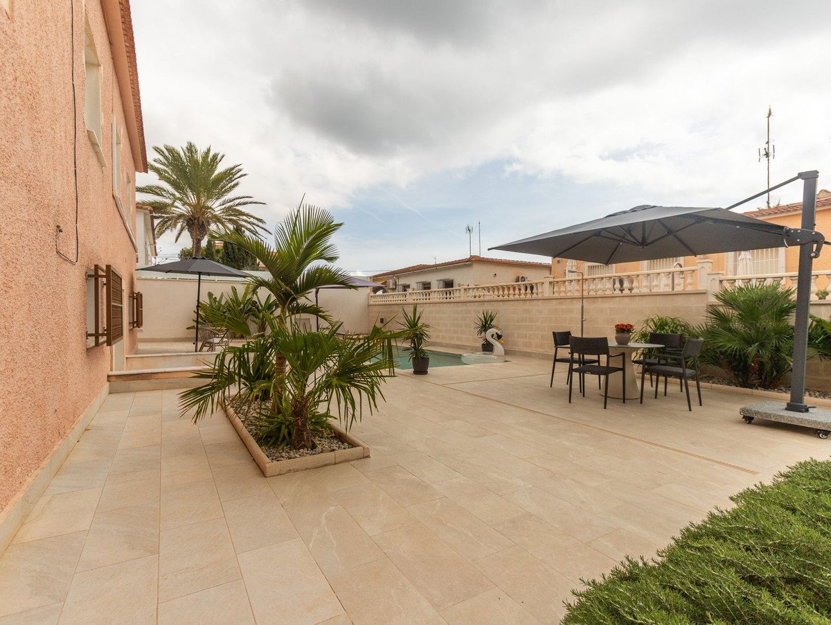 3 Bed Semi-Detached House in Punta Prima