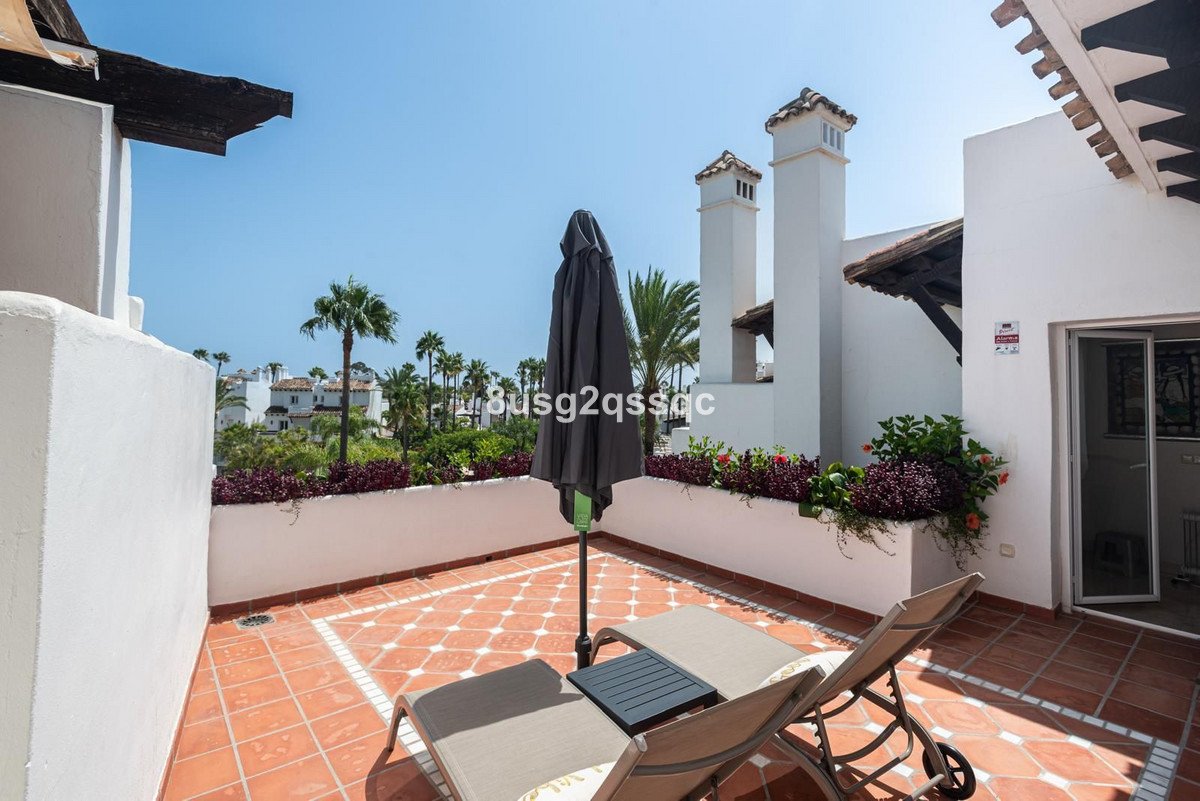 4 Bed Semi-Detached House in Costalita