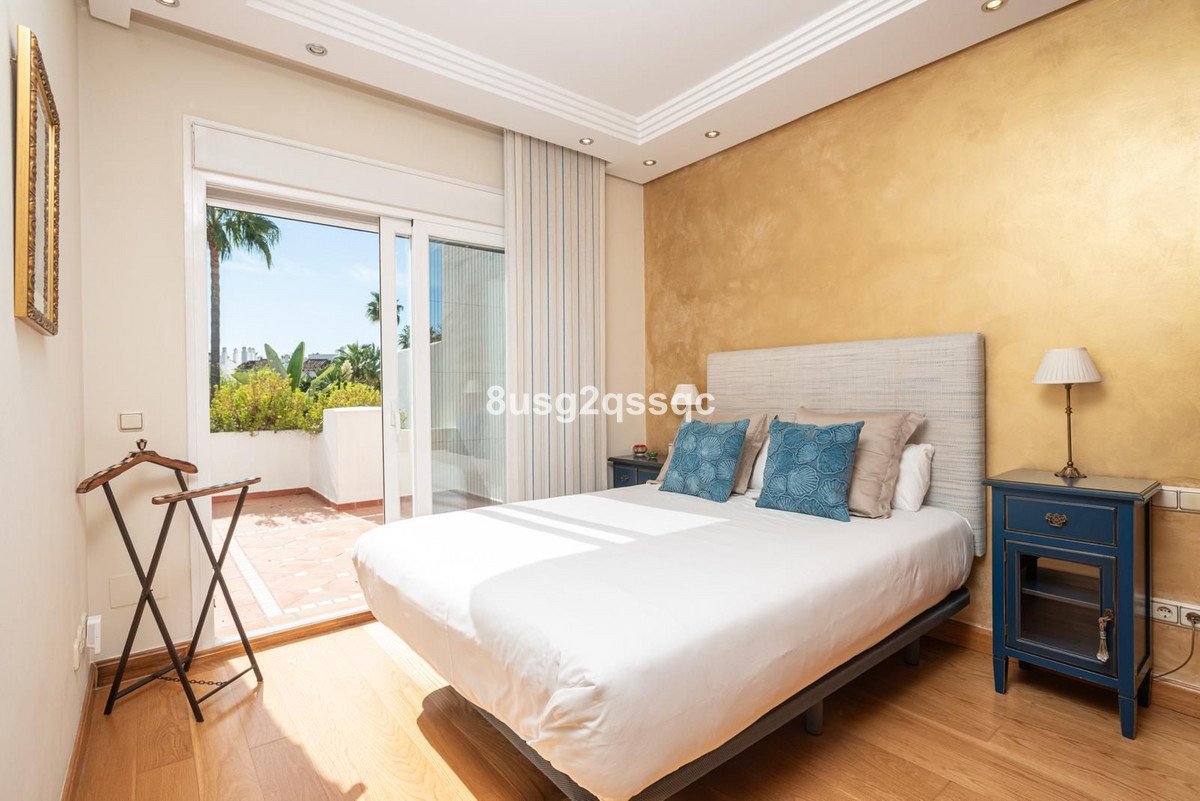 4 Bed Semi-Detached House in Costalita