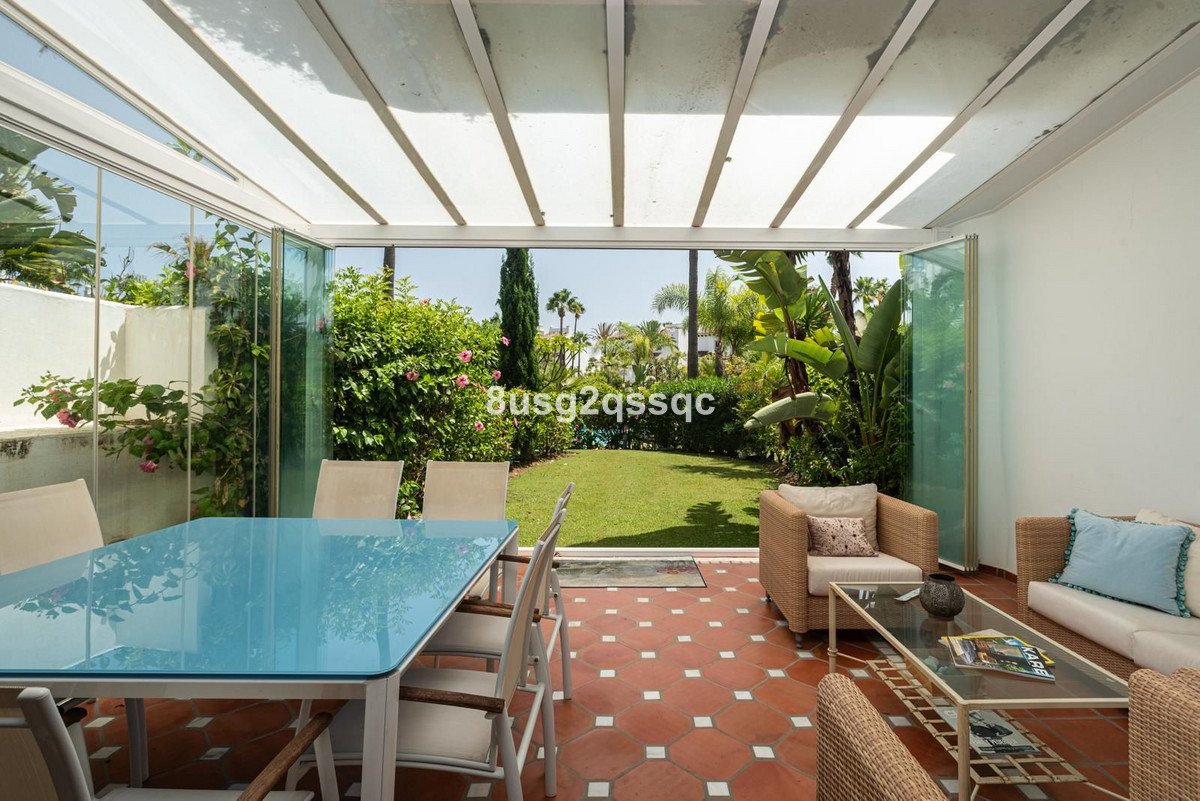 4 Bed Semi-Detached House in Costalita