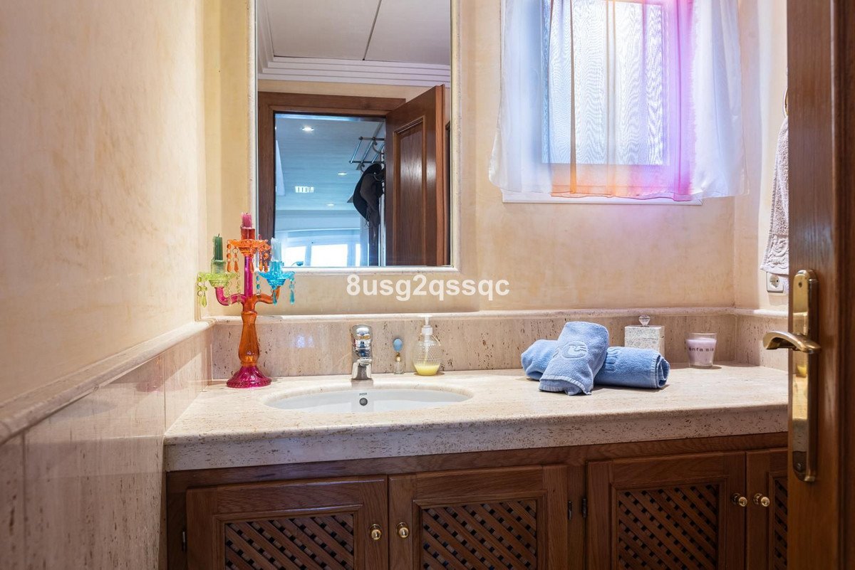 4 Bed Semi-Detached House in Costalita