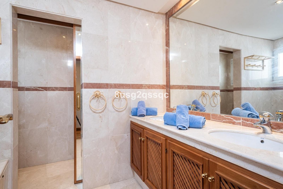 4 Bed Semi-Detached House in Costalita