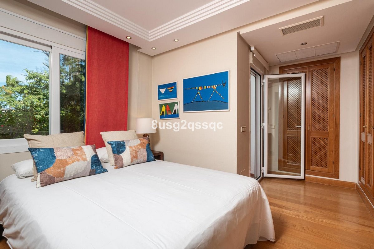 4 Bed Semi-Detached House in Costalita