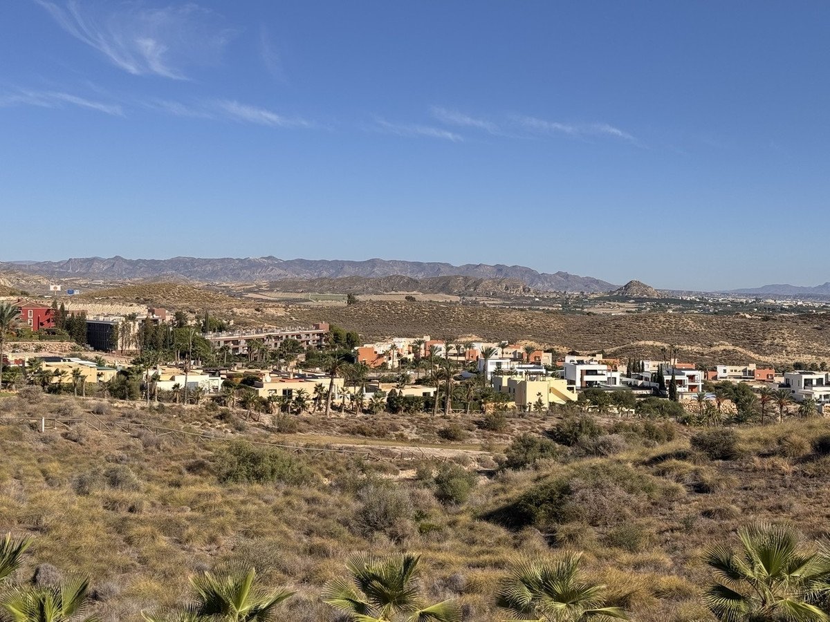 3 Bed Duplex in Valle del Este Golf