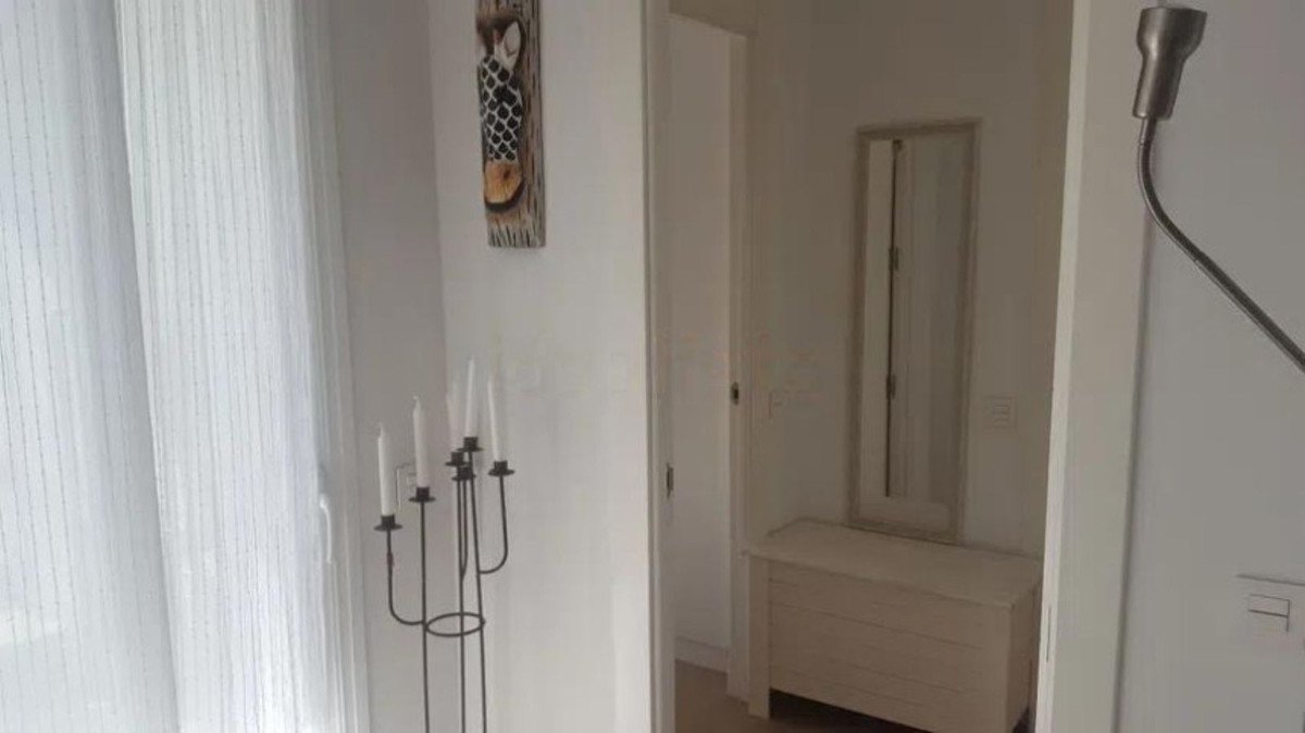 1 Bed Middle Floor Apartment in Nueva Andalucía