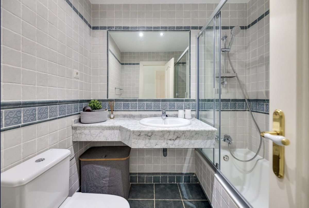2 Bed Ground Floor Apartment in Nueva Andalucía