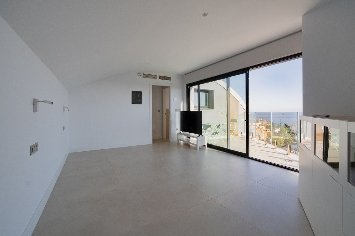 3 Bed Semi-Detached House in Torreblanca