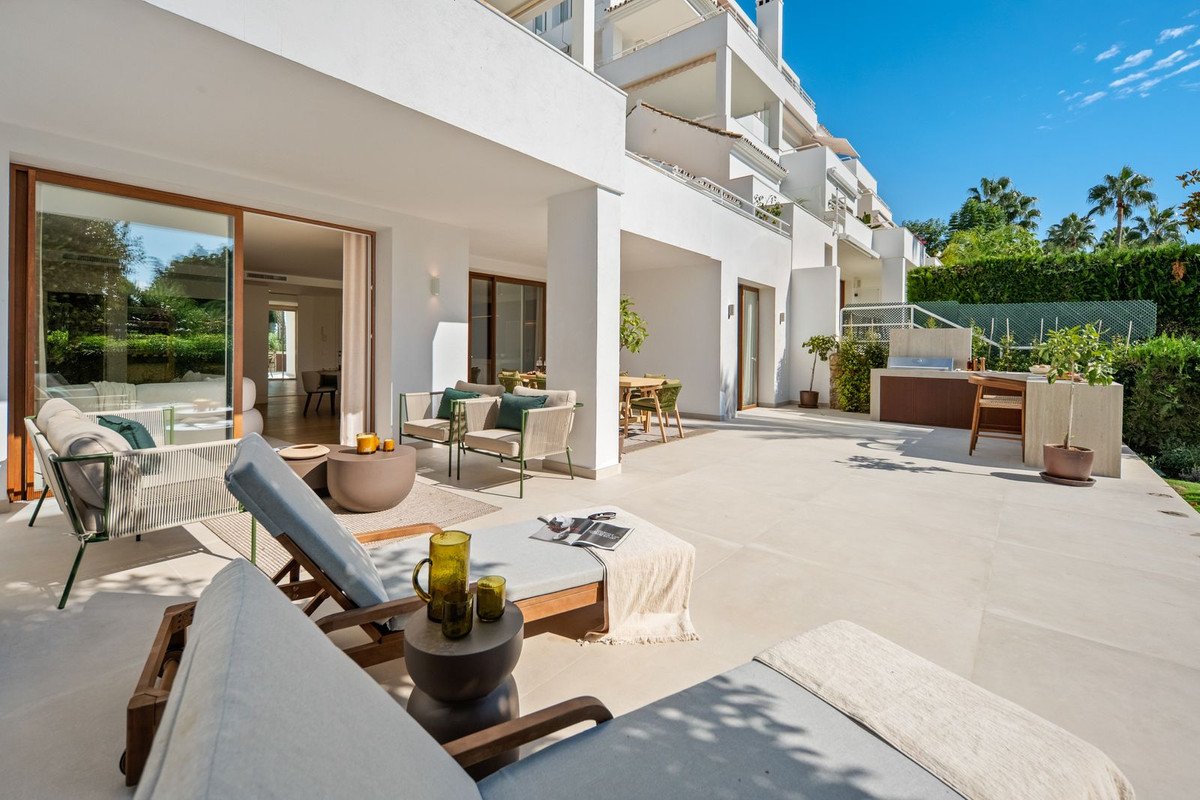 4 Bed Duplex in Nueva Andalucía