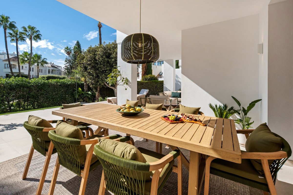 4 Bed Duplex in Nueva Andalucía