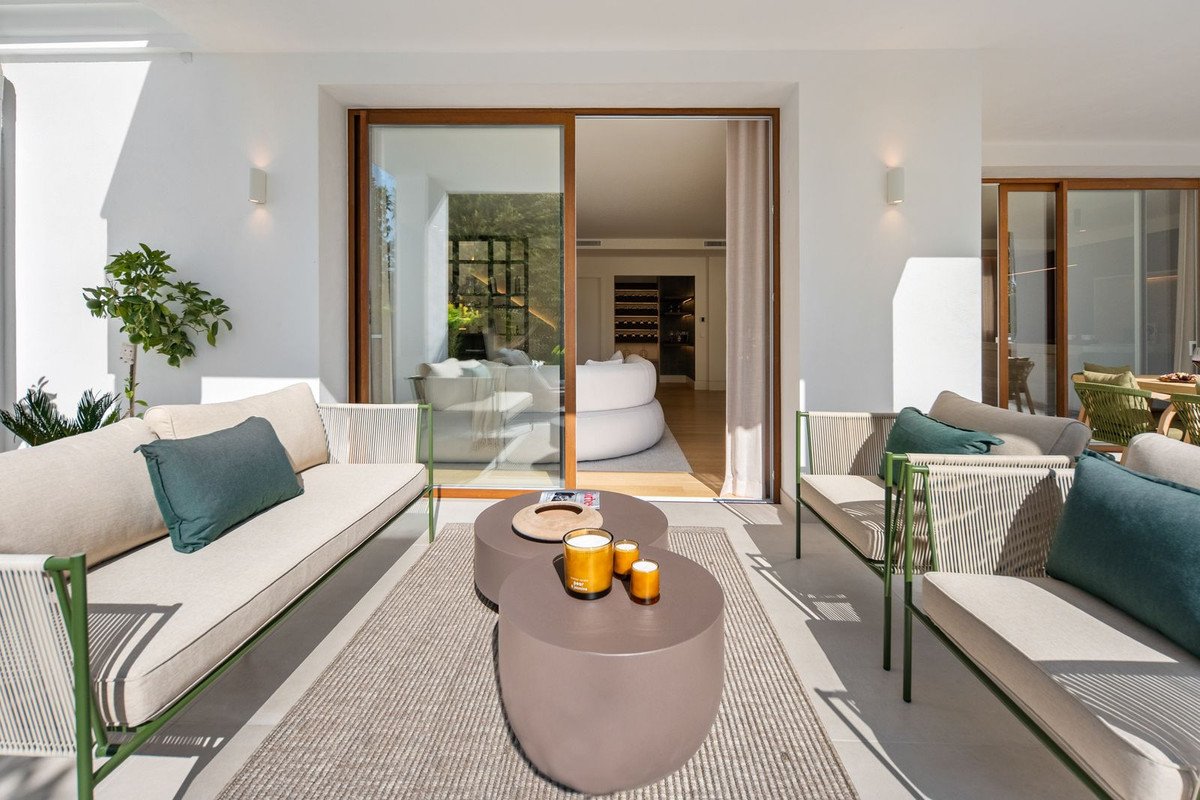 4 Bed Duplex in Nueva Andalucía