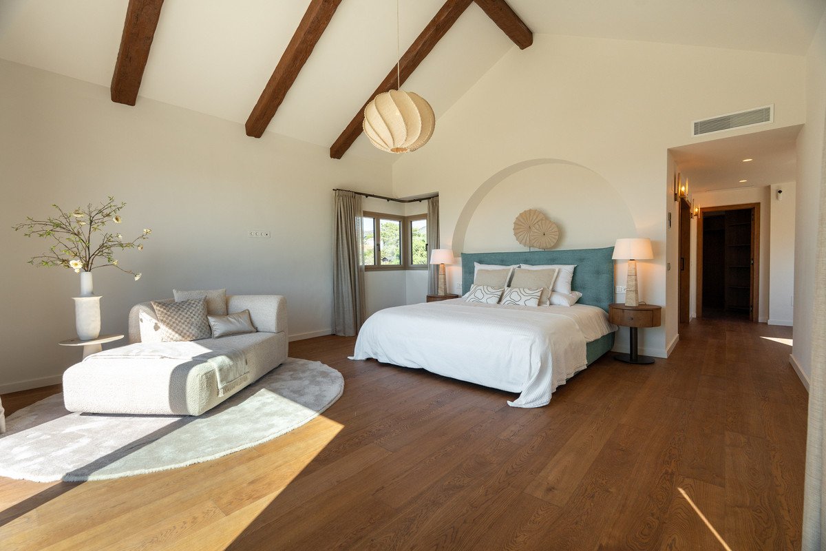 5 Bed Detached Villa in El Rosario