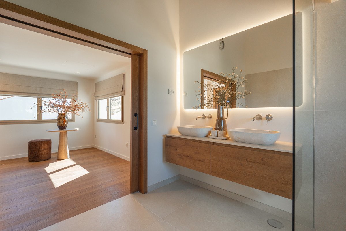 5 Bed Detached Villa in El Rosario
