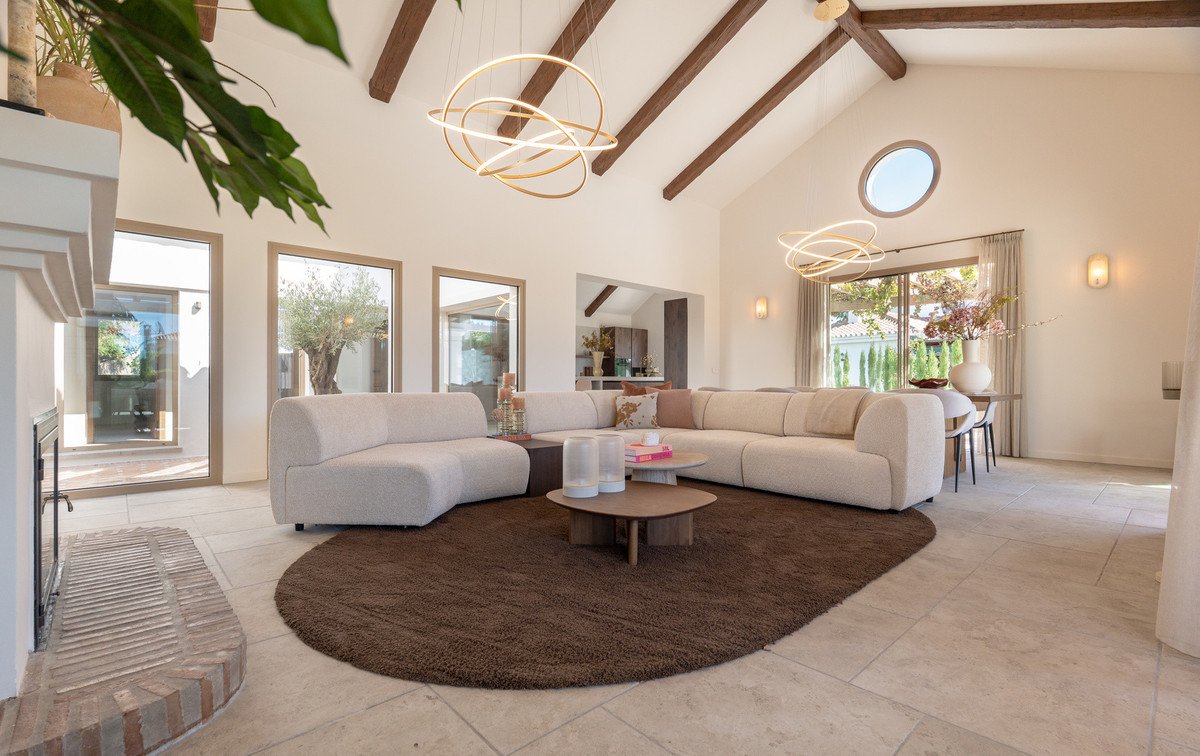 5 Bed Detached Villa in El Rosario