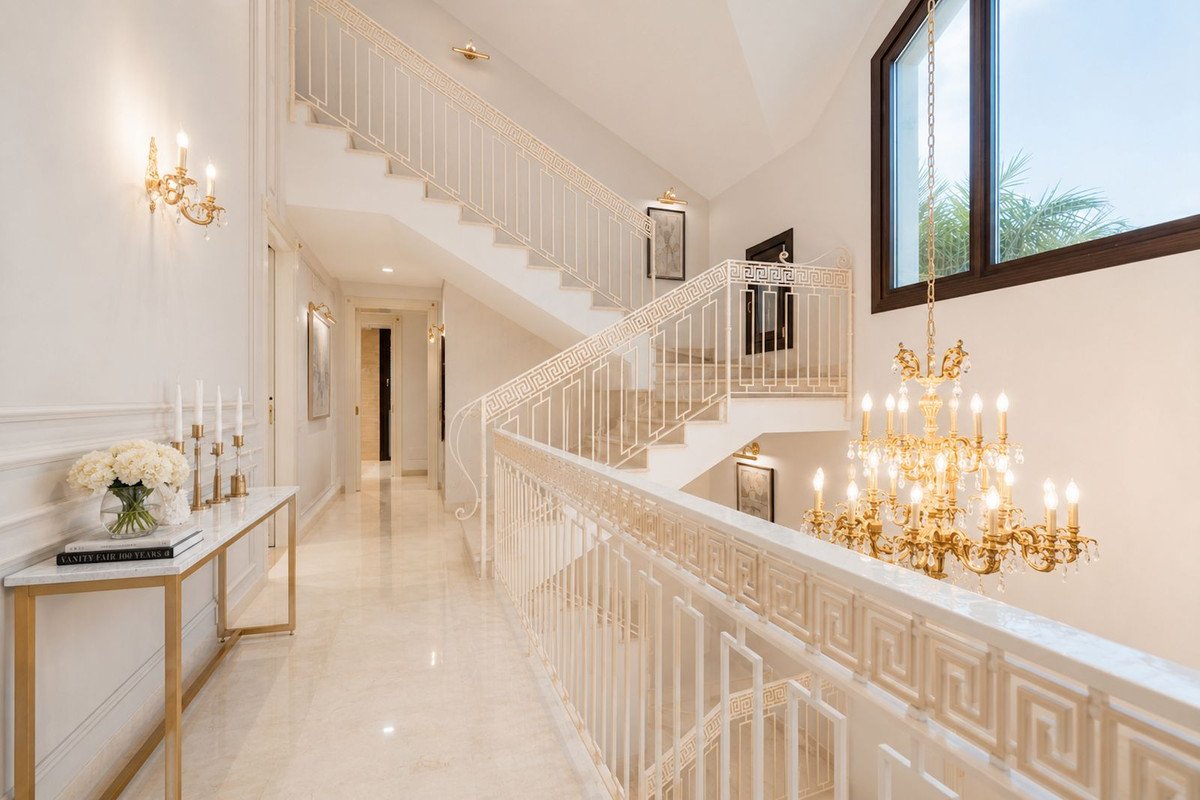 7 Bed Detached Villa in Guadalmina Baja