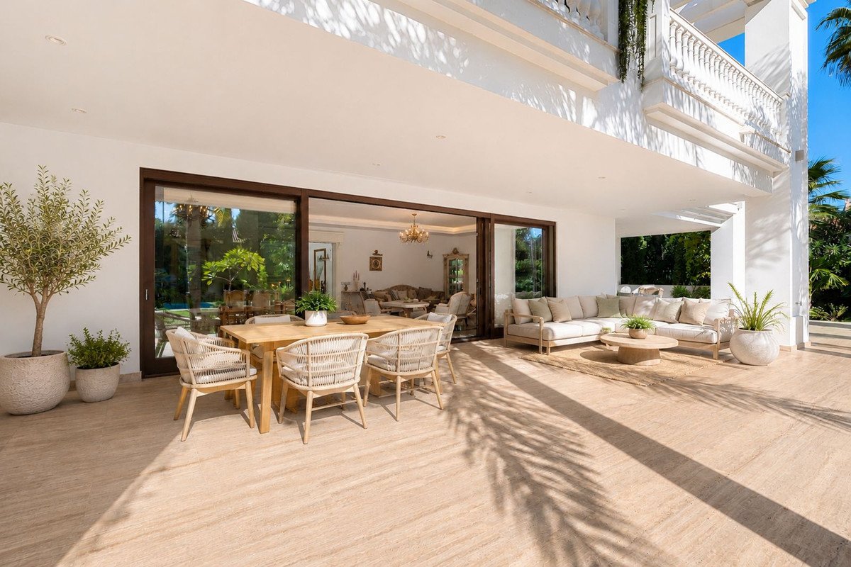 7 Bed Detached Villa in Guadalmina Baja