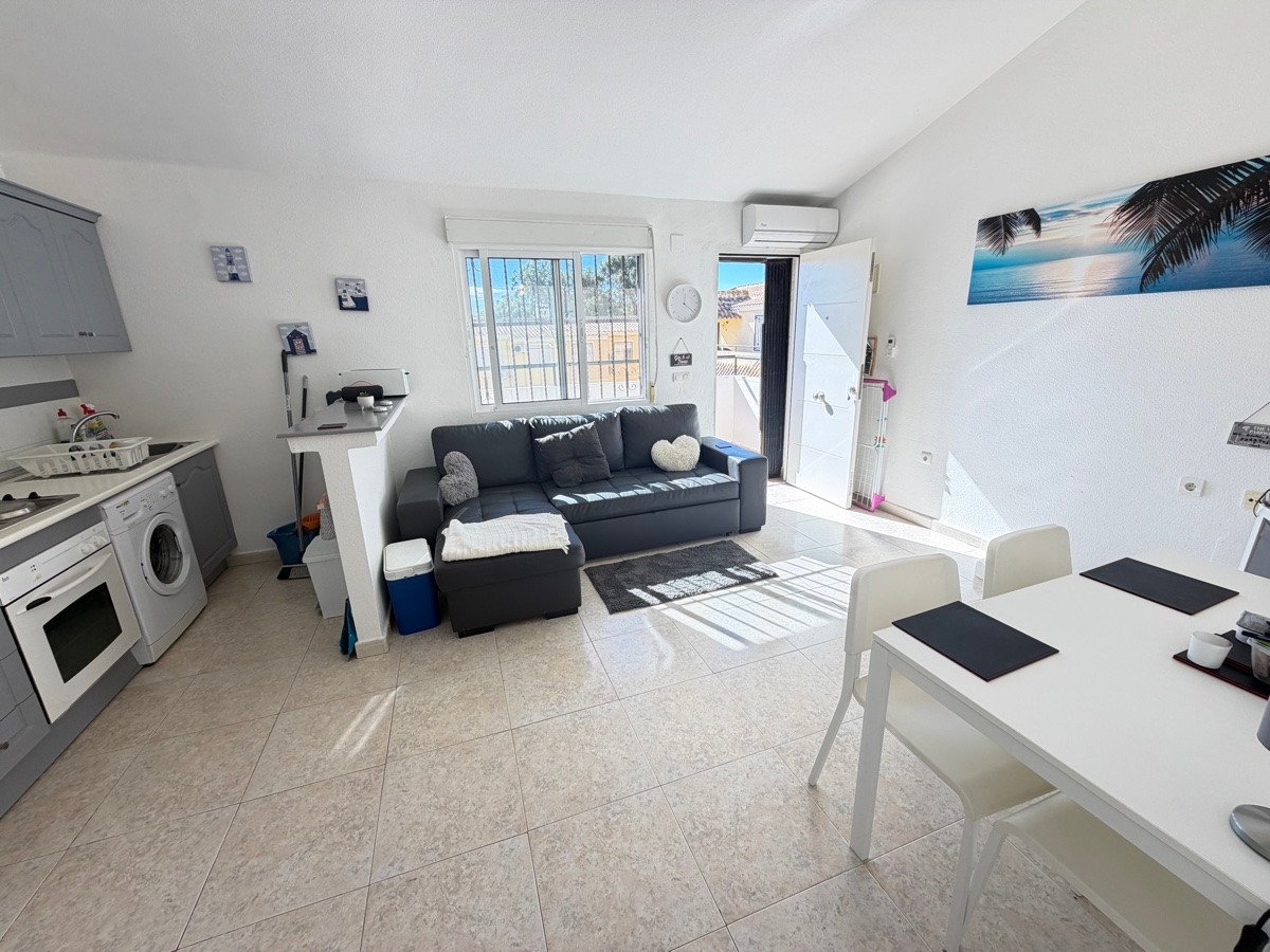 2 Bed Ground Floor Apartment in Villamartin