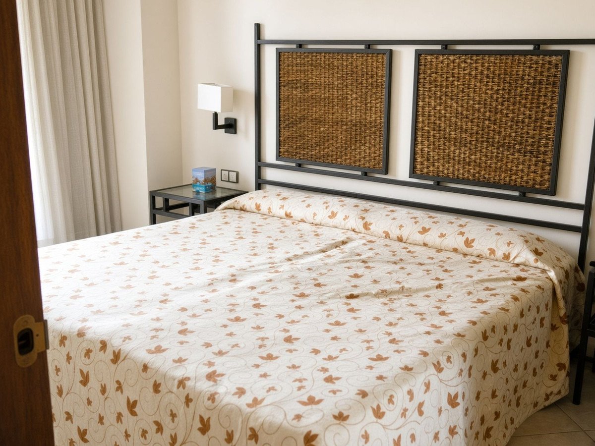 1 Bed Ground Floor Apartment in Bel Air