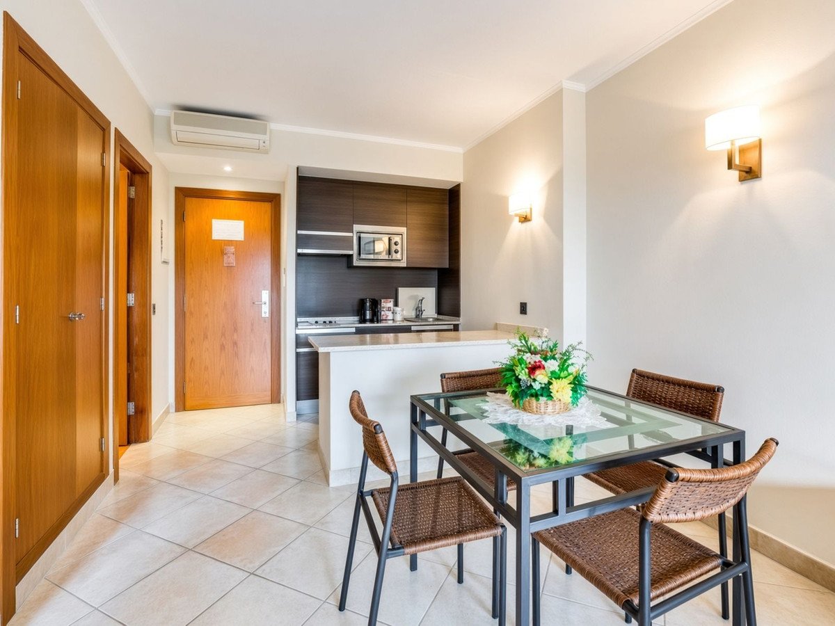 1 Bed Ground Floor Apartment in Bel Air