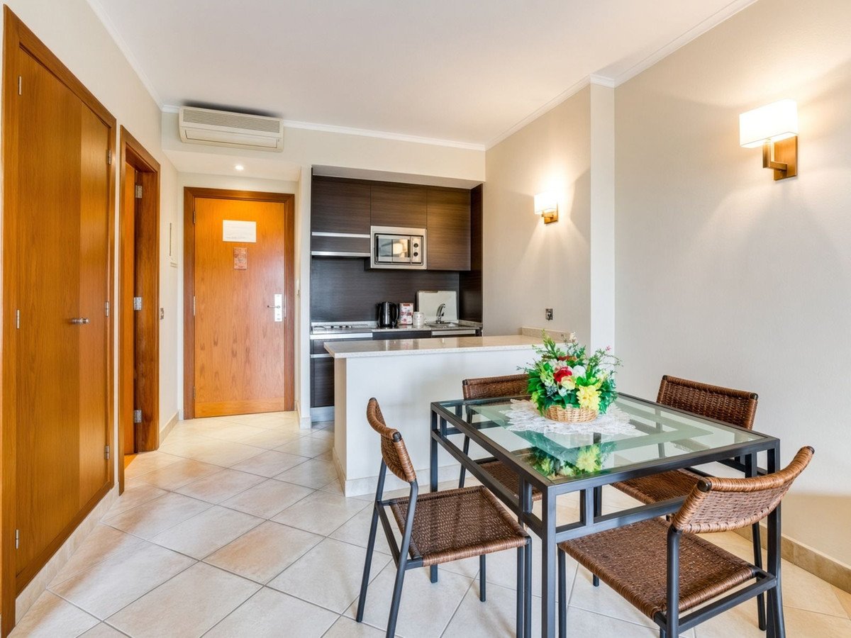 1 Bed Ground Floor Apartment in Bel Air