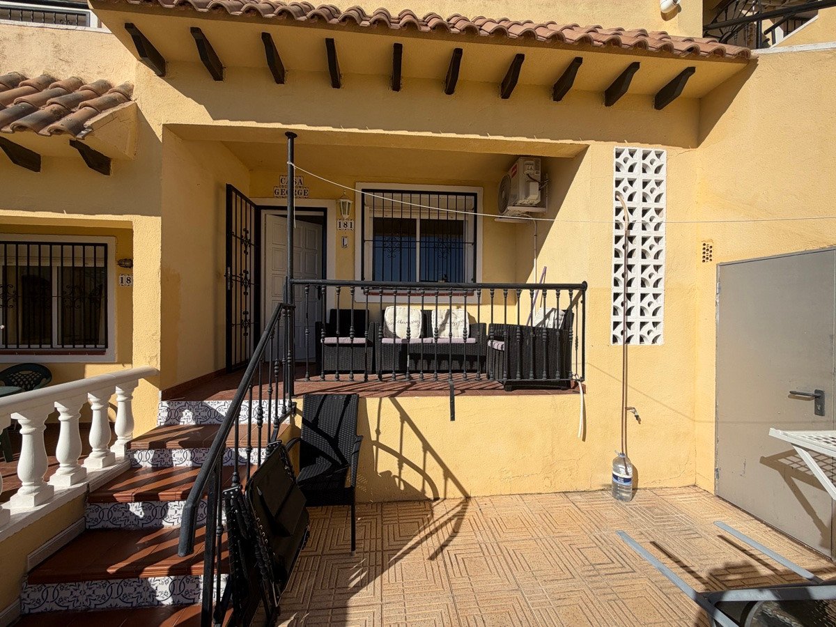 2 Bed Ground Floor Apartment in Villamartin