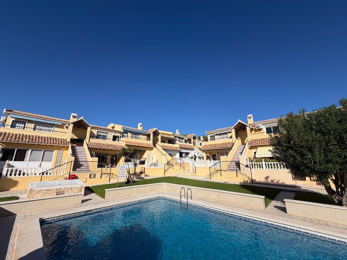 2 Bed Ground Floor Apartment in Villamartin