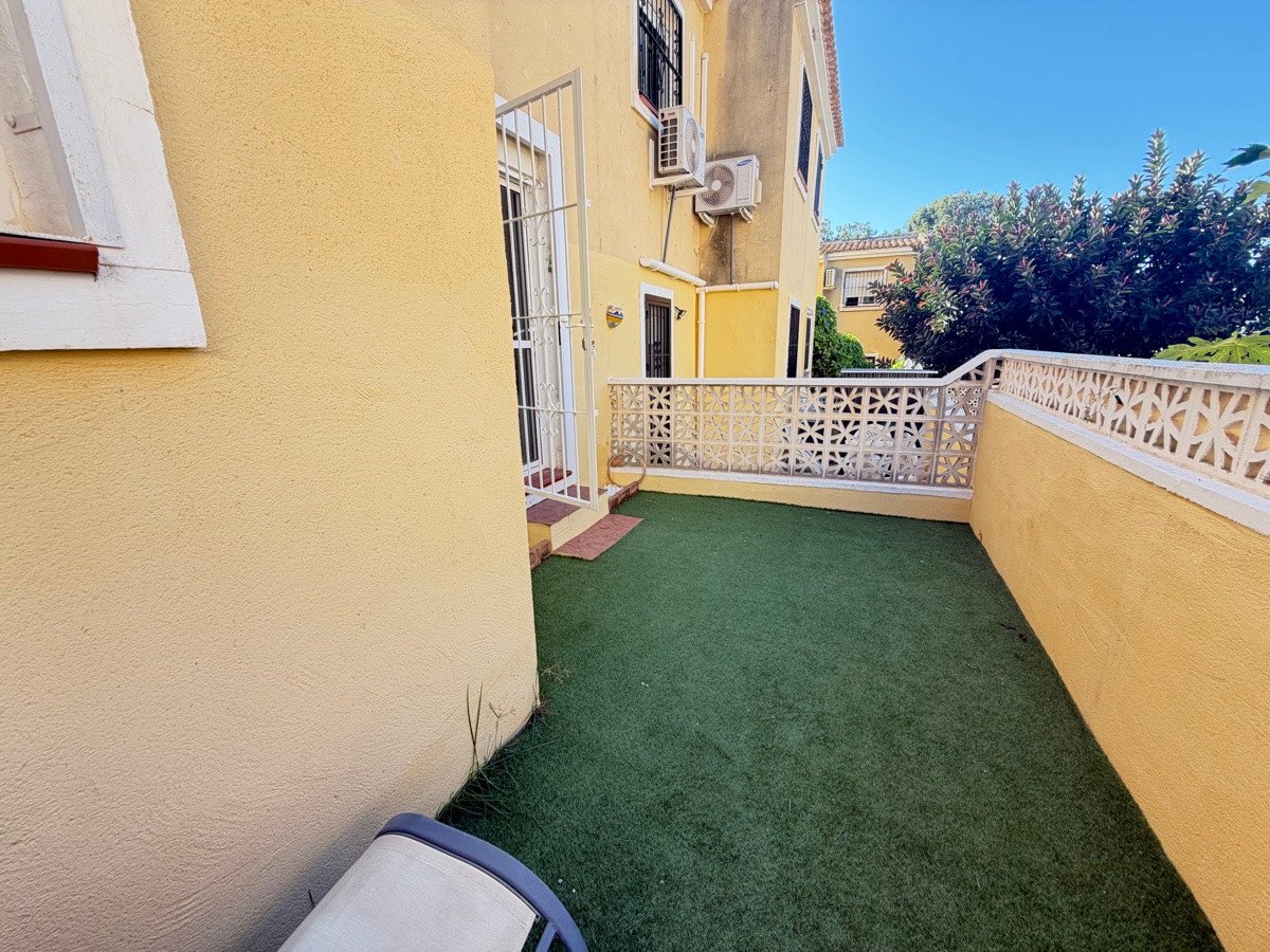 2 Bed Ground Floor Apartment in Villamartin
