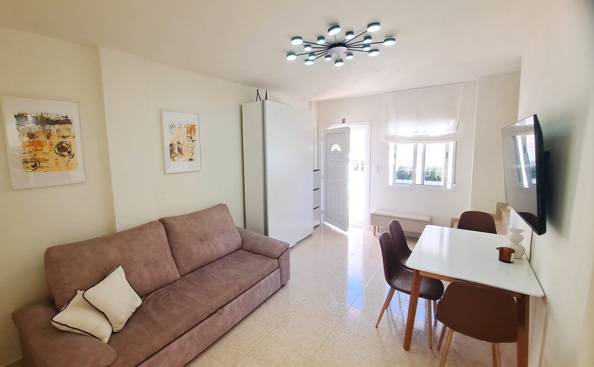 2 Bed Townhouse in Villamartin
