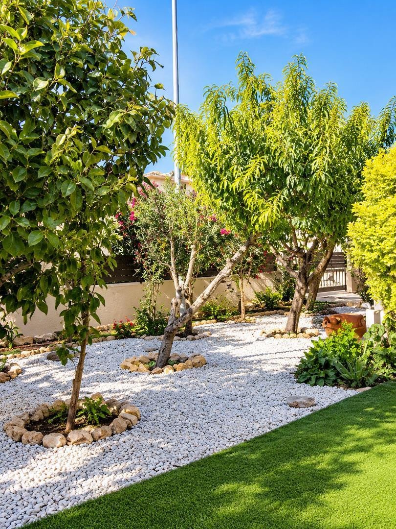 2 Bed Bungalow in Lomas de Cabo Roig