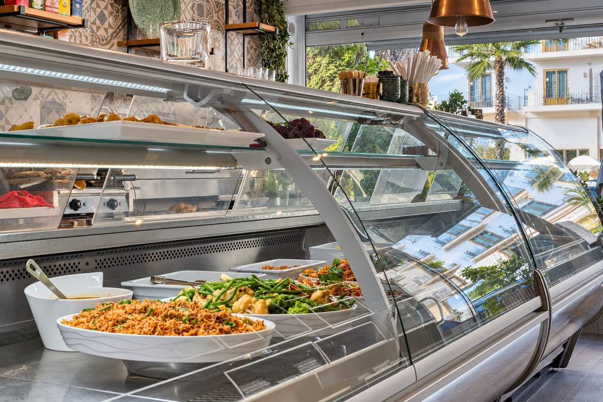 Café in Puerto Banús