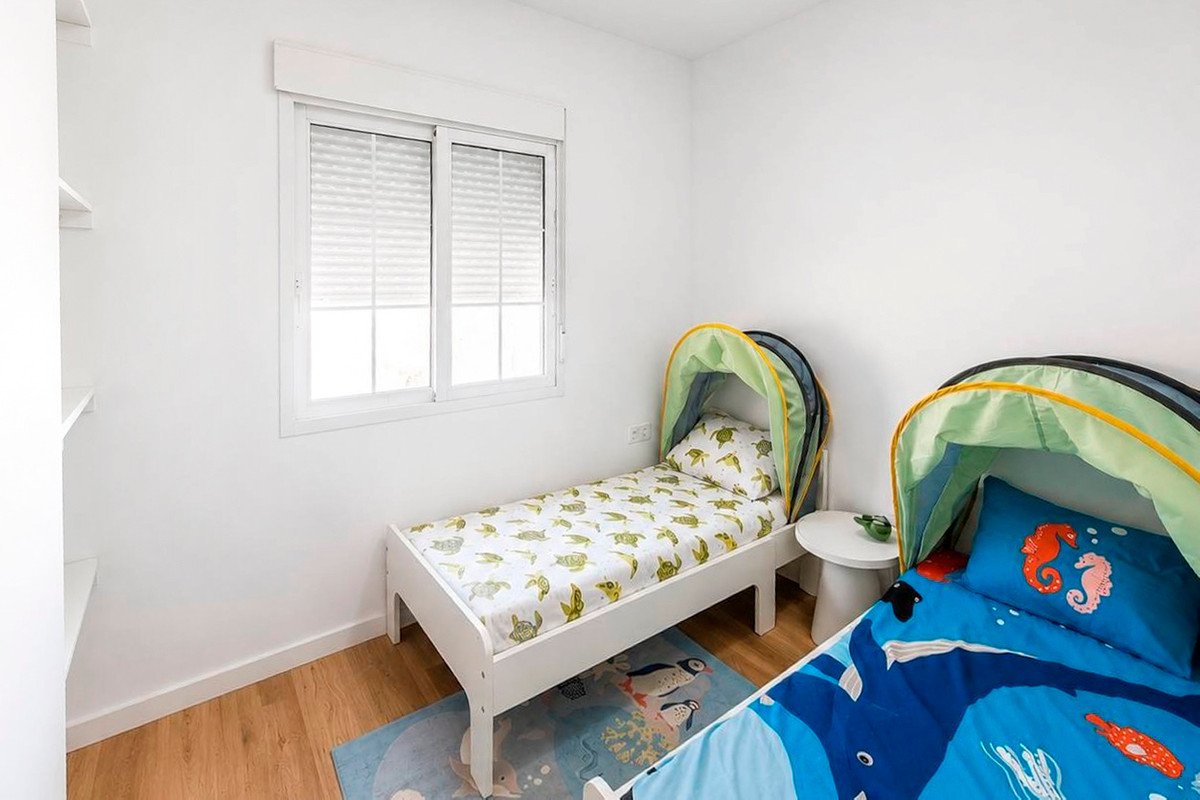 3 Bed Townhouse in Los Altos