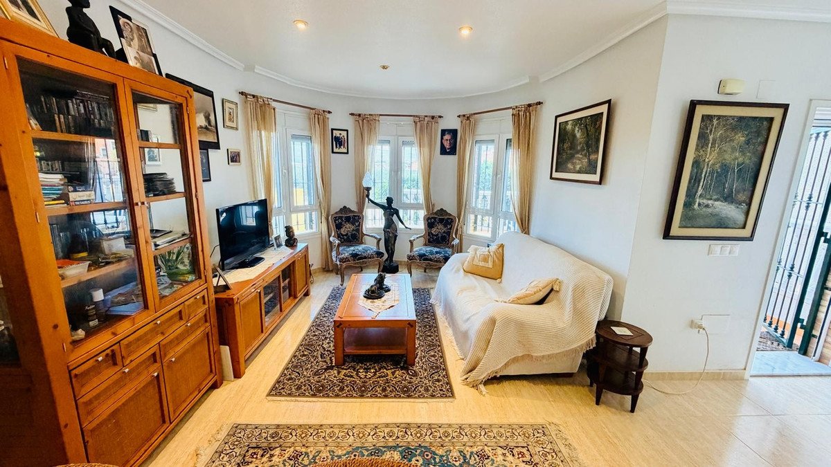 3 Bed Detached Villa in Los Montesinos