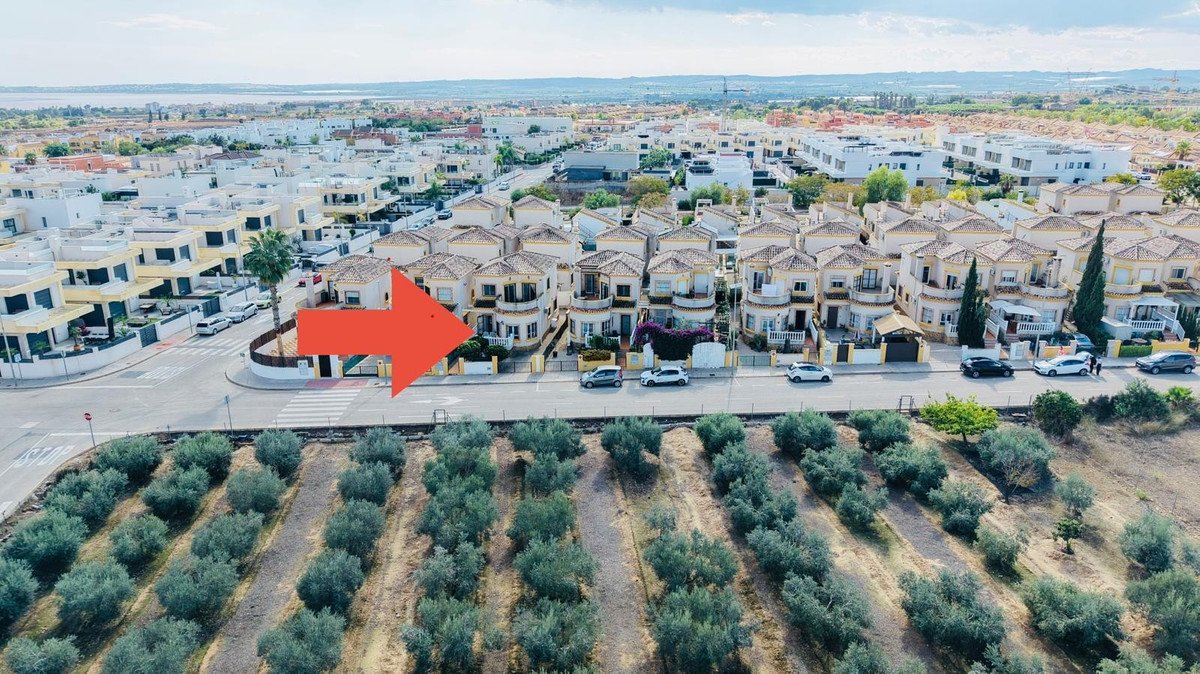 3 Bed Detached Villa in Los Montesinos