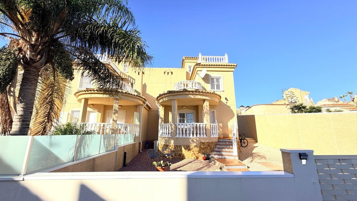 3 Bed Semi-Detached House in Ciudad Quesada